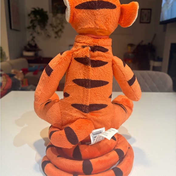 Disney Winnie the Pooh Tigger Talking Bouncing Plush – Works! w/ Tags - Picture 4 of 8